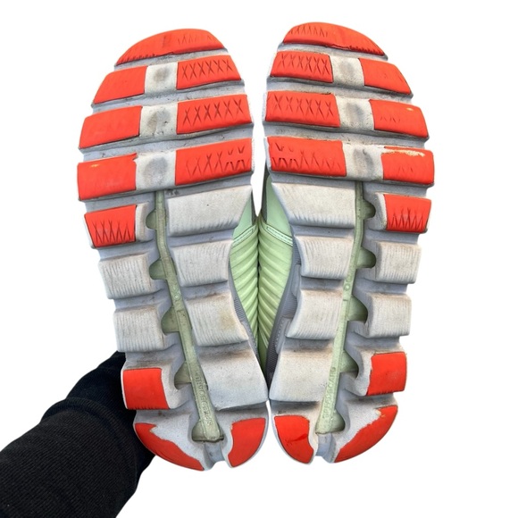 ON RUNNING On Cloud Cloudswift Sneakers Shoes Women’s Size 9.5 Ice/Oasis Gray - Picture 11 of 12